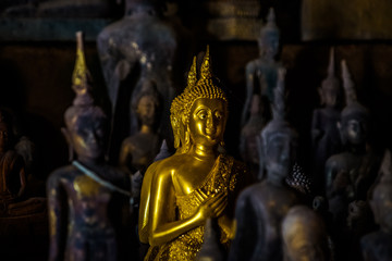 Golden Bhudda statues