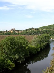 le ch&acirc;teau de Montfort &agrave; Vitrac, vall&eacute;e de la Dordogne