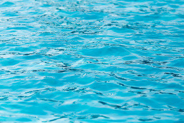 Obraz premium The smooth water in the pool as a background