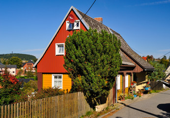 historisches Umgebindehaus, Hinterhermsdorf, Landkreis Sächsische Schweiz-Osterzgebirge, Sachsen, Deutschland