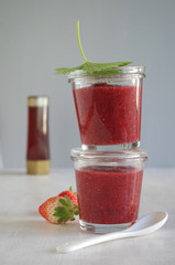 Erdbeer-Chia-Marmelade (zuckerfrei)