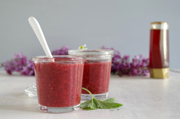 Erdbeer-Chia-Marmelade (zuckerfrei)