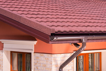 Rain roof rails