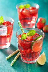 summer strawberry lemonade with lime and mint