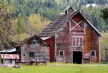 Old Worn Barn © Benjamen McLachlan