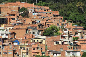 Fototapeta na wymiar Panorámica sector centro-oriental. Medellín, Antioquia, Colombia. 