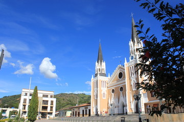 Fototapeta na wymiar Parque de la Independencia. Abejorral, Antioquia, Colombia.