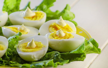 Welded and shelled eggs