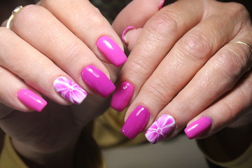 Manicure nail design with flower