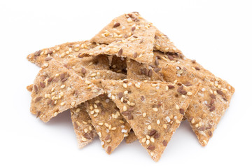 Toasted pita bread chips with herbal seasoning.