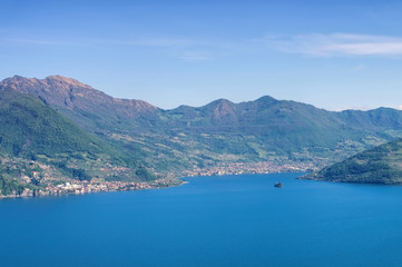 Iseosee in Oberitalien - Iseo lake in Alps in northern Italy