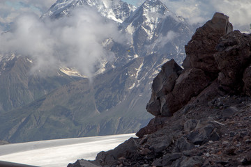 Fototapeta na wymiar Panoramic view of Elbrus mountain