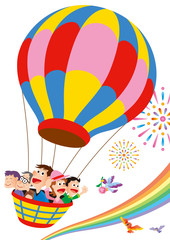 Obraz na płótnie Canvas 気球で家族旅行、四人家族