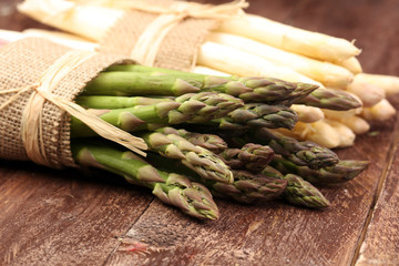 aspargus on wooden background
