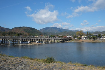 Fototapeta na wymiar 京都　渡月橋と桂川