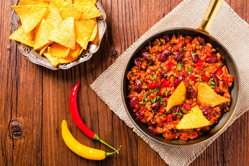 Mexican nachos with chili con carne