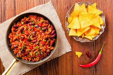Mexican nachos with chili con carne