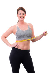 junge frau nimmt erfolgreich ab