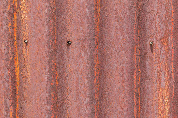 Rust stains on zinc plates
