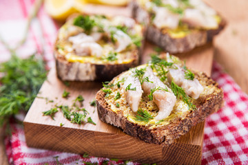 sandwich with herring