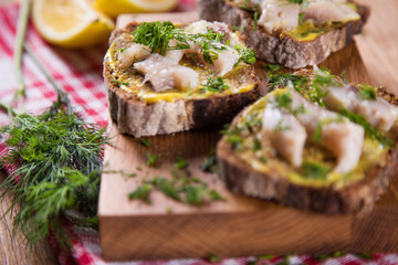 sandwich with herring