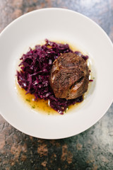 Meat slices with red cabbage