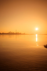 Fototapeta na wymiar View of lake Ontario & Toronto city during sunrise