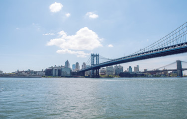 Fototapeta na wymiar Manhattan Bridge and the City.