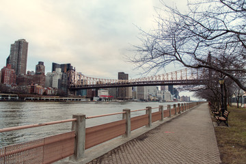 Roosevelt Island promenade