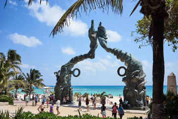 Famous Mermaid Statue at public beach in Mermaid Statue at Public Beach in Playa del Carmen / Fundadores Park in Playa del Carmen in Mexico - obrazy, fototapety, plakaty