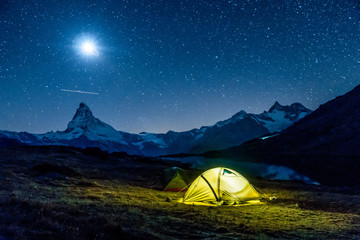 Fototapeta na wymiar Overnight in the Swiss Alps