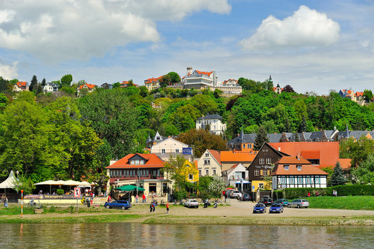 Loschwitzer Ufer am Blauen Wunder, Dresden, Sachsen, Deutschland, Europa