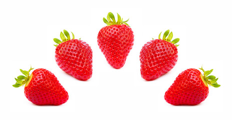 Fototapeta na wymiar Fresh red strawberries isolated on a white background