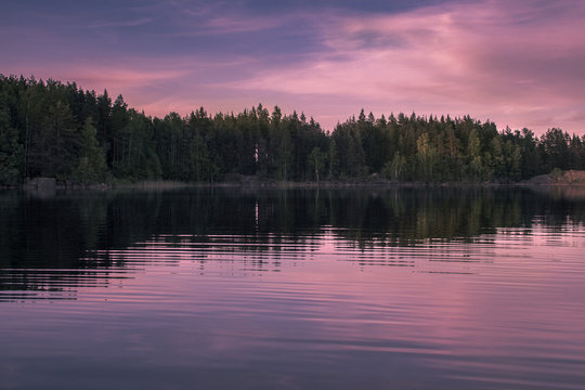 Lake sunset © Jenny