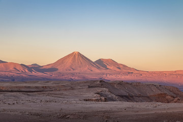 Fototapeta na wymiar Licancabur Volcano view from Moon and Death Valley - Atacama Desert, Chile