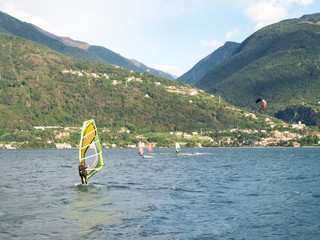 Windsurf e Kitesurf on the lake