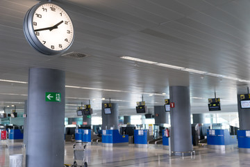 leerer Flughafen - Streik, Bombendrohung