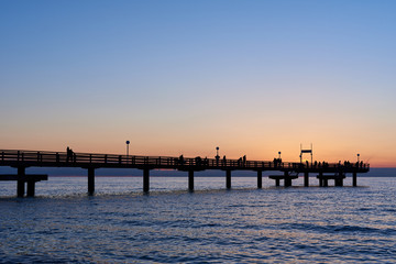 Fototapeta na wymiar Seebrücke Rerik im Sonnenuntergang