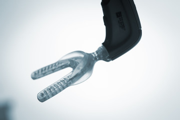 Teeth bracket dental vibrator
