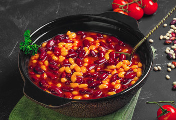 Stewed baked white and red bean