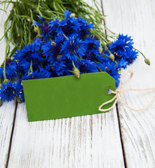 paper tag with  cornflowers