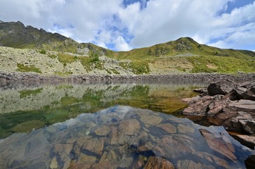 Lago di montagna