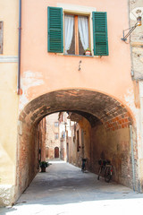 Fototapeta na wymiar The medieval city oof Buonconvento in Tuscany