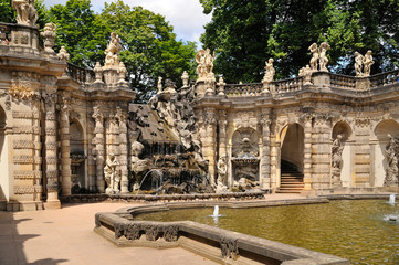 Nymphenbad und Wasserspiel im Zwinger Dresden, Sachsen, Deutschland, Europa
