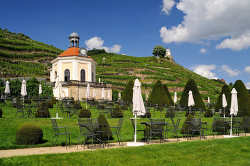Belvedere im Park von Schloß Wackerbarth in Radebeul, Sachsen, Deutschland, Europa