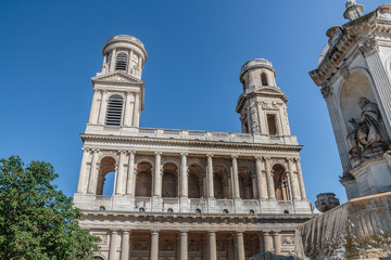 Fototapeta na wymiar Eglise saint sulpice - Paris