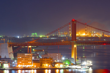 Fototapeta na wymiar 洞海湾と若戸大橋の夜景