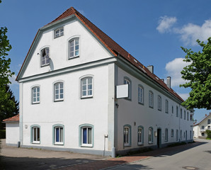 Fototapeta na wymiar Historisches Gasthaus in Siegenburg