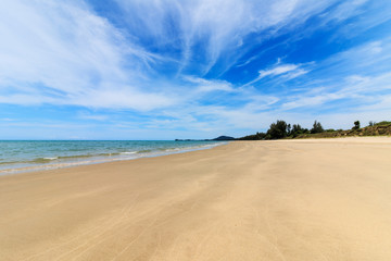 Fototapeta na wymiar Beach and tropical sea of thailand the andaman coast
