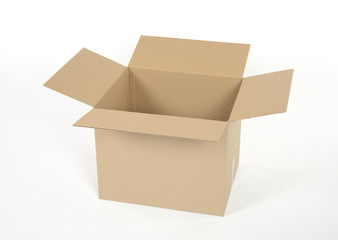 Caja de cartón abierta